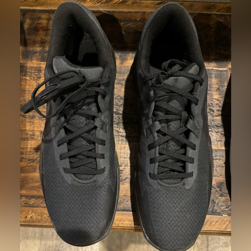 Men’s Black NIKE shoes